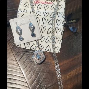 Beighton long  Necklace and earring set